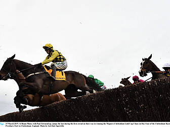 Al Boum Photo kicks Willie Mul...
